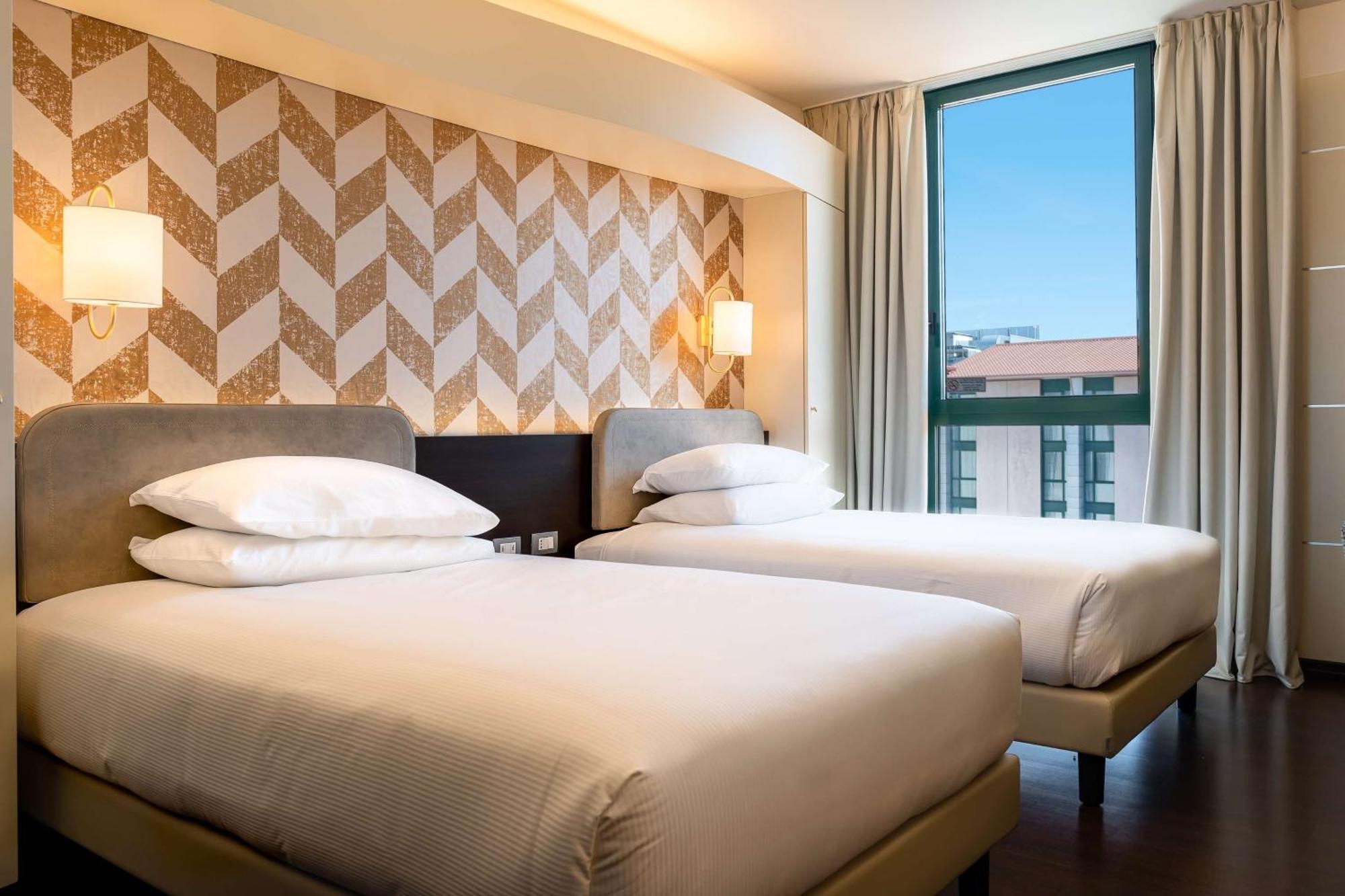 Hotel Doubletree By Hilton Milan Malpensa Solbiate Olona Zewnętrze zdjęcie
